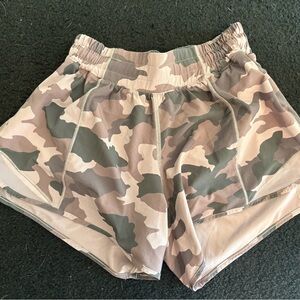 Lululemon Size 4 Camo Shorts
